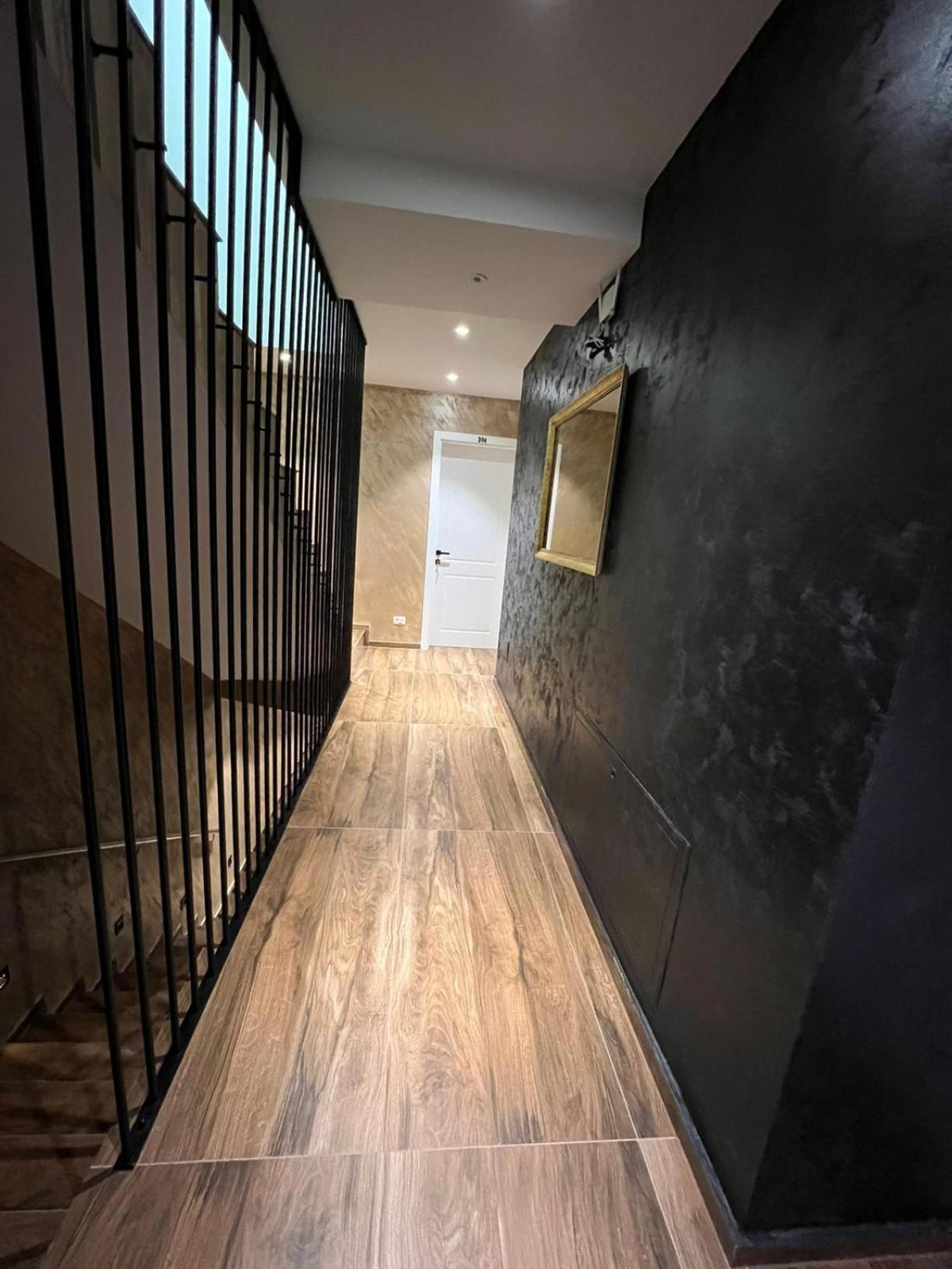 סטרוגה Comfort Hotel מראה חיצוני תמונה