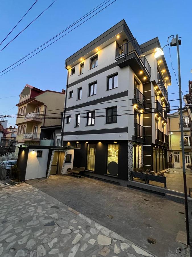 סטרוגה Comfort Hotel מראה חיצוני תמונה