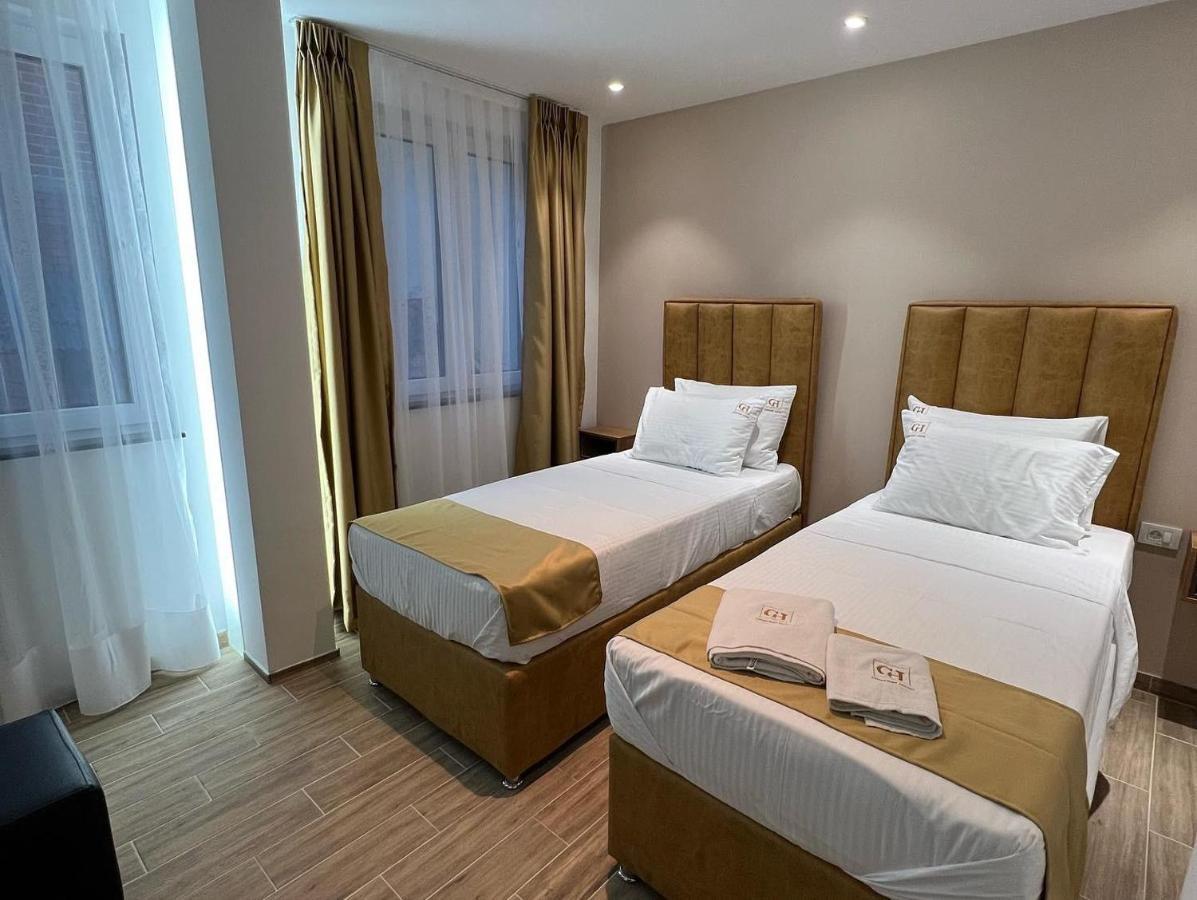 סטרוגה Comfort Hotel מראה חיצוני תמונה