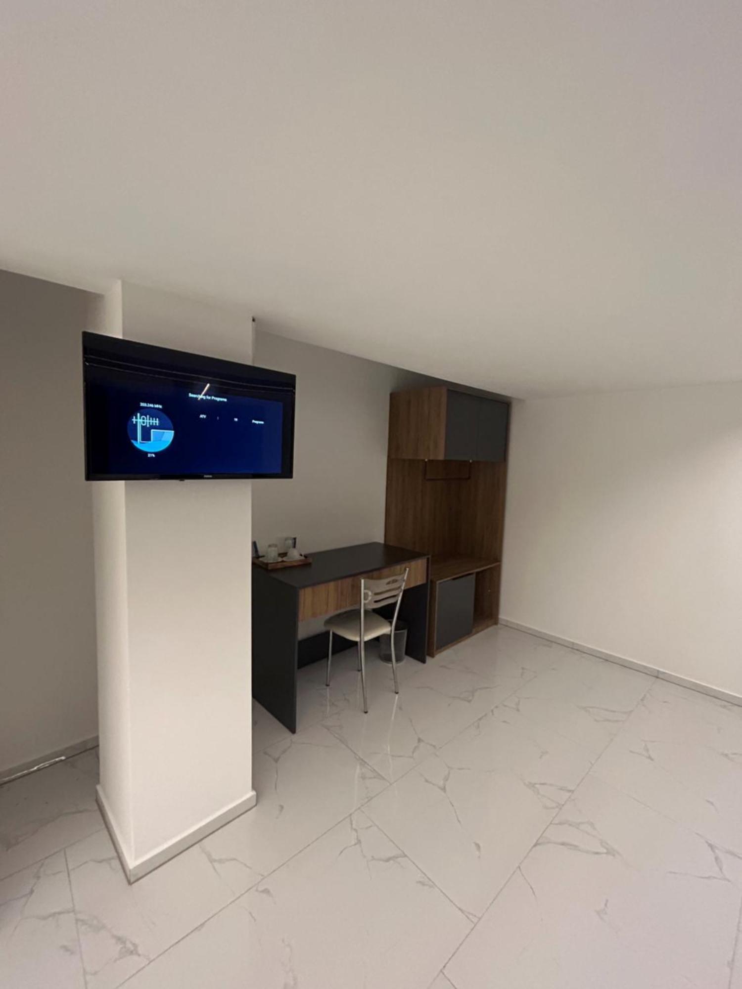 סטרוגה Comfort Hotel מראה חיצוני תמונה