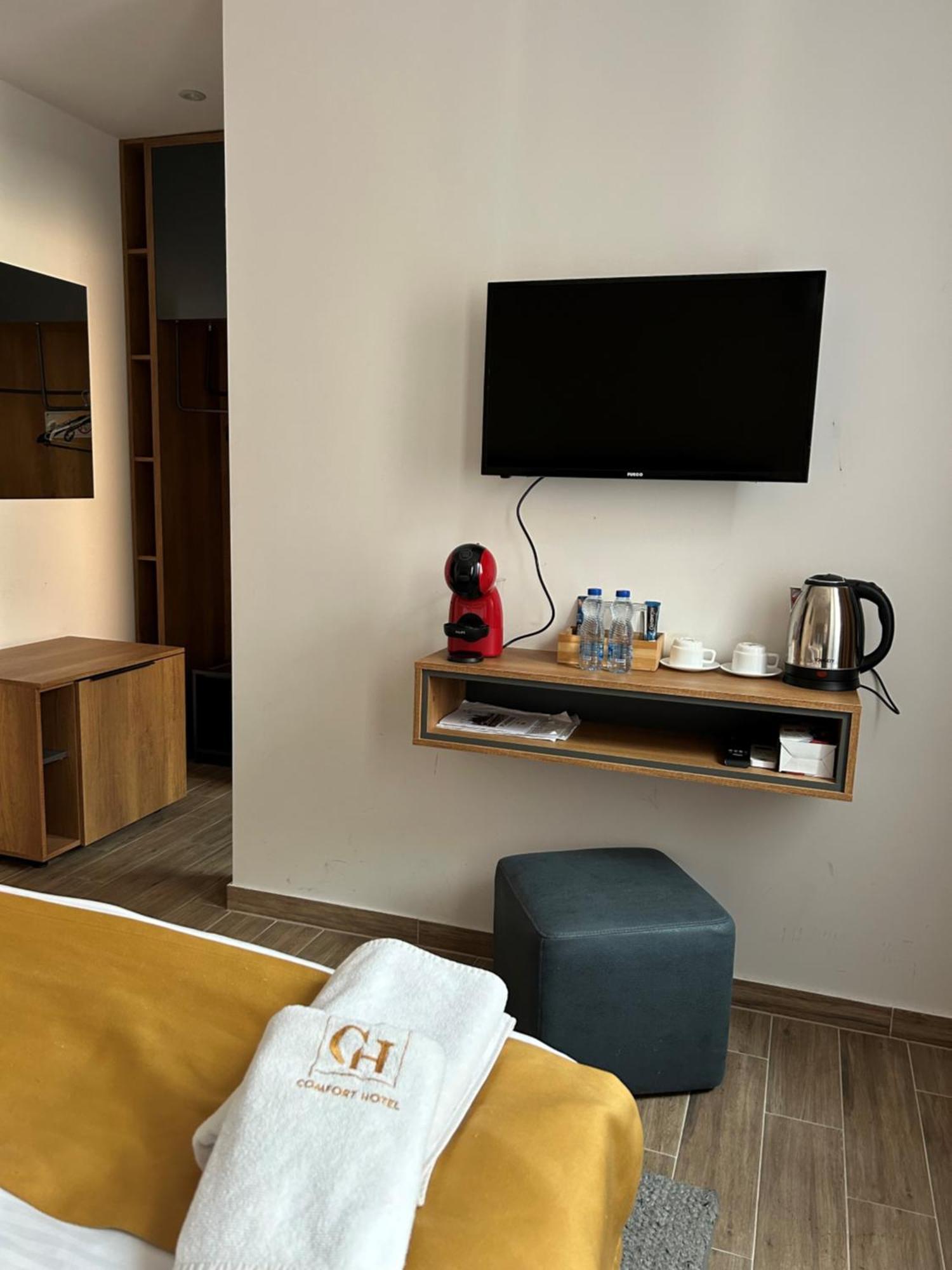 סטרוגה Comfort Hotel מראה חיצוני תמונה