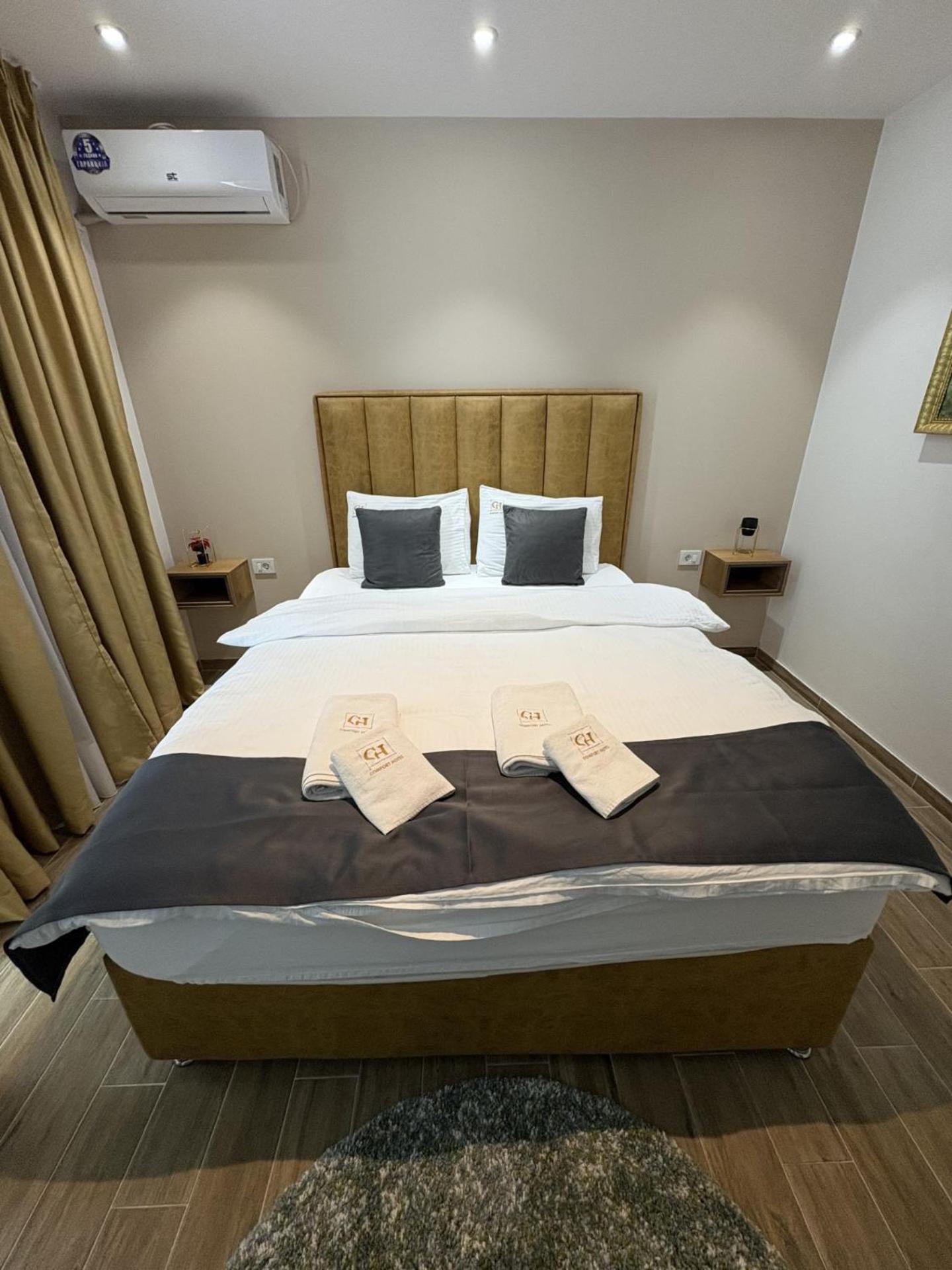 סטרוגה Comfort Hotel מראה חיצוני תמונה